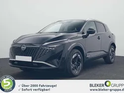 Pearl black schwarz Gebraucht 2024 Nissan Qashqai Comfort SUV | 32.390 € (Guter Preis)