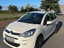Weiß Gebraucht 2016 Citroën C3 PureTech Kleinwagen | 5.299 € (Fairer Preis)