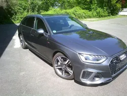 Grau Gebraucht 2020 Audi A4 S-Line Kombi | 30.599 € (Fairer Preis)