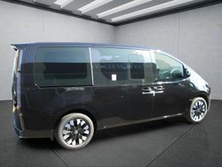 Schwarz Neu 2025 Hyundai Staria Van | 60.249 €