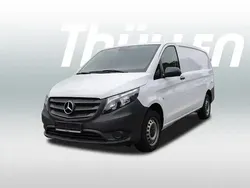 Obsidianschwarz Gebraucht 2023 Mercedes Vito Van / Kleinbus | 42.830 €