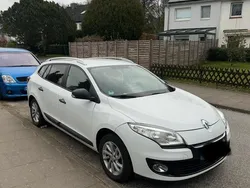 Weiß Gebraucht 2013 Renault Mégane GrandTour Kombi | 5.550 € (Fairer Preis)