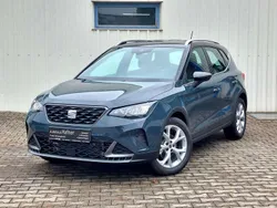 Fiord blau Neu 2025 Seat Arona FR SUV | 26.790 € (Guter Preis)