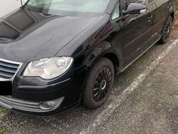 Schwarz Gebraucht 2007 VW Touran Van / Kleinbus | 1.950 € (Guter Preis)