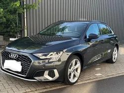 Grau Gebraucht 2021 Audi A3 Sportback Advanced Plus Limousine | 26.400 € (Fairer Preis)