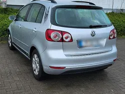Grau Gebraucht 2009 VW Golf Plus Cross Van / Kleinbus | 4.050 € (Fairer Preis)