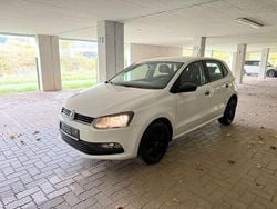 Weiß Gebraucht 2017 VW Polo Trendline Kleinwagen | 7.999 € (Guter Preis)