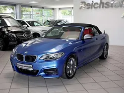 Estorilblau (metallic) Gebraucht 2015 BMW M235 Basis Cabrio | 24.700 € (Fairer Preis)