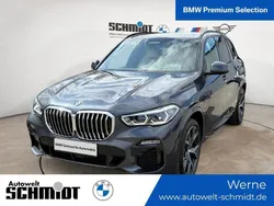 Arktikgrau brillanteffekt Gebraucht 2020 BMW X5 M Sport SUV | 52.890 € (Etwas zu teuer)