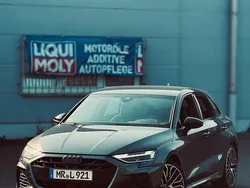 Grau Gebraucht 2024 Audi S3 Limousine | 44.000 € (Superpreis)