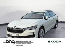 Kristallweiß uni Gebraucht 2024 Skoda Superb Selection Kombi | 33.730 € (Fairer Preis)