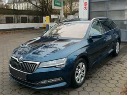 Blau Gebraucht 2021 Skoda Superb Style Kombi | 14.990 €
