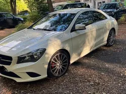 Weiß Gebraucht 2013 Mercedes CLA200 Limousine | 12.900 € (Superpreis)