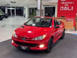 Rot Gebraucht 2004 Peugeot 206 CC Filou Cabrio | 4.490 €