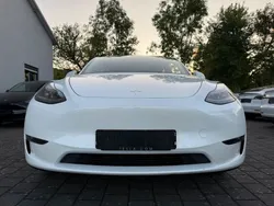 Weiß Gebraucht 2022 Tesla Model Y Long Range SUV | 27.950 €