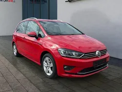 Tornadorot Gebraucht 2015 VW Golf Sportsvan LOUNGE Van / Kleinbus | 13.980 € (Fairer Preis)