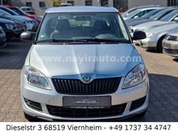 Silber Gebraucht 2011 Skoda Fabia Kleinwagen | 3.390 € (Guter Preis)