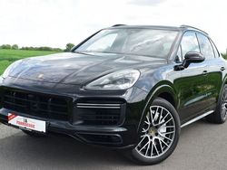 Schwarz Gebraucht 2019 Porsche Cayenne Turbo Chrono SUV | 100.800 €