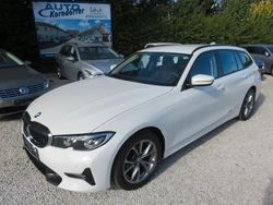 Alpinweiss iii Gebraucht 2020 BMW 320 Sport Line Kombi | 21.850 € (Fairer Preis)