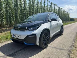 Weiß Gebraucht 2022 BMW i3 Comfort Edition Kleinwagen | 24.500 € (Etwas zu teuer)