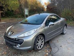 Silber Gebraucht 2008 Peugeot 207 CC Roland Garros Cabrio | 2.800 € (Fairer Preis)