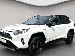 Weiß Gebraucht 2019 Toyota RAV4 Hybrid Style SUV | 31.990 € (Fairer Preis)