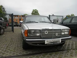 Silber Gebraucht 1984 Mercedes 200 Limousine | 15.999 €