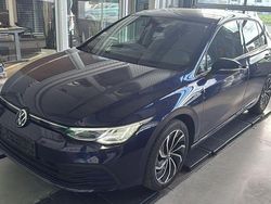 Blau Gebraucht 2022 VW Golf Life Limousine | 17.980 € (Guter Preis)