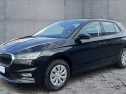 Schwarz Neu 2025 Skoda Fabia Essence Limousine | 17.970 € (Guter Preis)