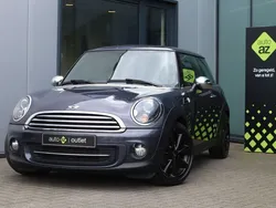 Grau Gebraucht 2013 Mini Cooper Kleinwagen | 8.500 € (Teuer)
