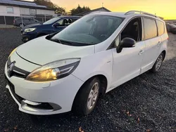 Weiß Gebraucht 2016 Renault Grand Scénic IV Bose Edition Van / Kleinbus | 4.000 €