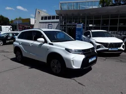 Cool white pearl metallic Neu 2025 Suzuki Vitara Comfort SUV | 23.995 € (Fairer Preis)