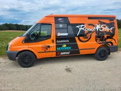 Orange Gebraucht 2013 Ford Transit Tourneo Van / Kleinbus | 9.500 € (Fairer Preis)