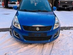 Blau Gebraucht 2015 Suzuki Swift Kleinwagen | 9.599 € (Etwas zu teuer)