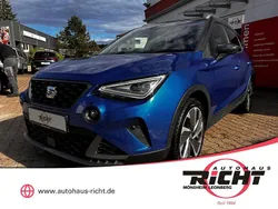 Saphirblau Gebraucht 2024 Seat Arona FR SUV | 21.890 € (Guter Preis)