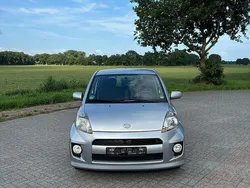 Silber Gebraucht 2004 Daihatsu Sirion Kleinwagen | 2.450 €