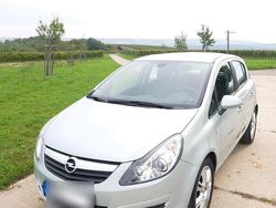 Grün Gebraucht 2009 Opel Corsa Sport Kleinwagen | 2.700 € (Guter Preis)