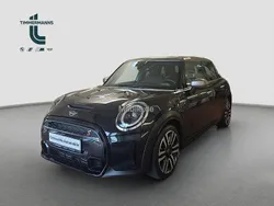 Schwarz Gebraucht 2024 Mini Cooper S Classic Kleinwagen | 30.950 € (Etwas zu teuer)