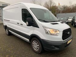 Frostweiß Gebraucht 2018 Ford Transit Trend Van / Kleinbus | 19.450 € (Fairer Preis)