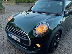 Grün Gebraucht 2016 Mini ONE Kleinwagen | 10.100 € (Fairer Preis)