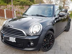 Schwarz Gebraucht 2015 Mini One Cabriolet Cabrio | 12.999 € (Fairer Preis)