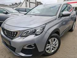 Grau Gebraucht 2020 Peugeot 3008 SUV | 14.590 € (Guter Preis)