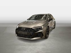 Daytonagrau perleffekt Gebraucht 2025 Audi RS3 Ambiente Limousine | 59.990 € (Superpreis)