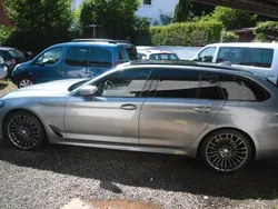 Grau Gebraucht 2022 BMW 530 M Sport Kombi | 57.990 €