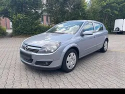 Silber Gebraucht 2005 Opel Astra Limousine | 2.799 € (Fairer Preis)
