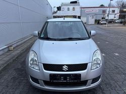 Grau Gebraucht 2010 Suzuki Swift Club Limousine | 4.299 € (Etwas zu teuer)