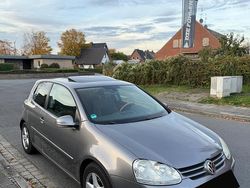 Grau Gebraucht 2007 VW Golf V Individual Limousine | 2.450 € (Fairer Preis)