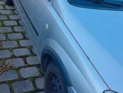 Silber Gebraucht 2003 Opel Corsa Kleinwagen | 550 €