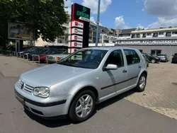 Silber Gebraucht 2000 VW Golf IV Comfortline Limousine | 1.990 € (Fairer Preis)