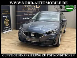 Grau Gebraucht 2024 Seat Leon Style Kombi | 22.800 € (Fairer Preis)